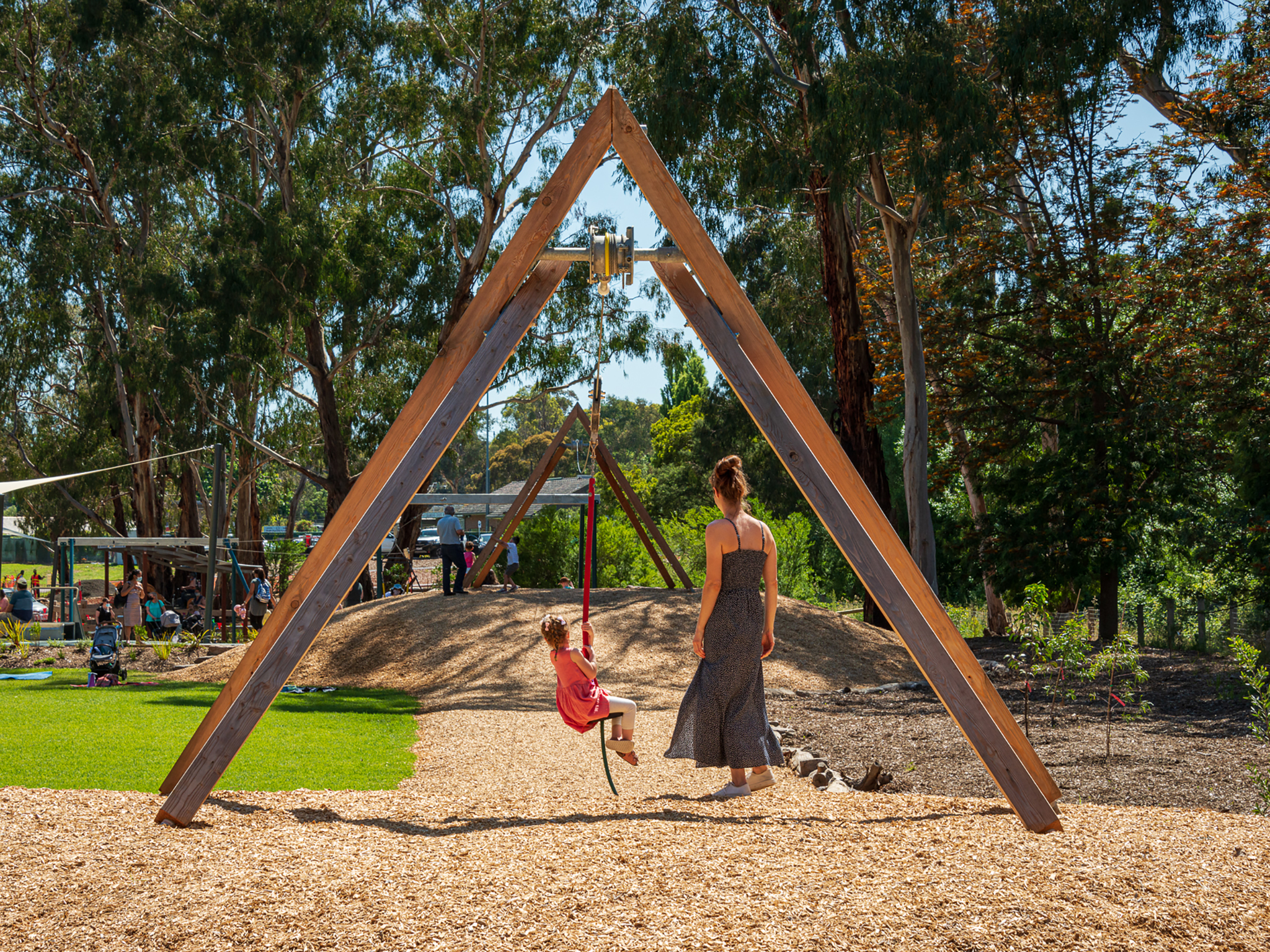 Camping - Handel & Verbrauch - Bayern - Australischer Spielplatz mit einer Seilbahn mit großem Tor  - Richter Spielgeräte GmbH